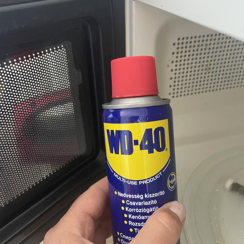 Mikró ajtó karbantartás WD-40-el!