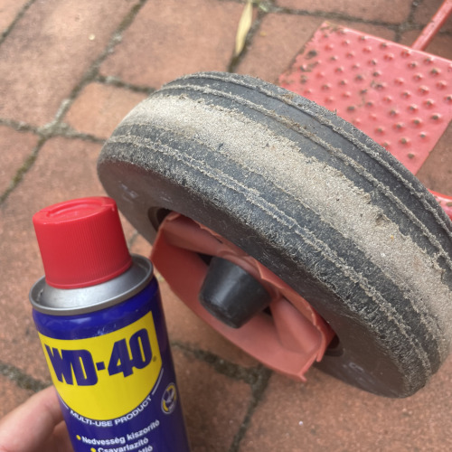 Bicikli kerék karbantartása WD40-el