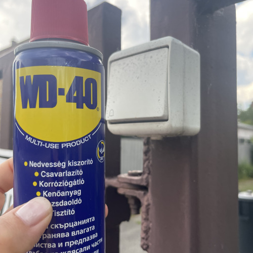 Kapu zsanér, kapu csengő karbantartás WD40-el
