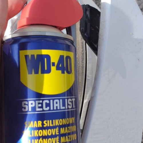 Motorháztető rögzítő fül wd40