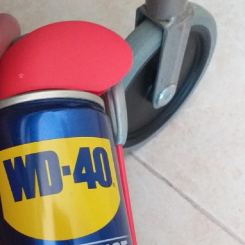 Gurulós kocsi kerék wd40