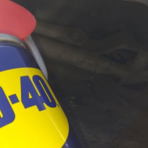Autó futómű kenése wd40-nel