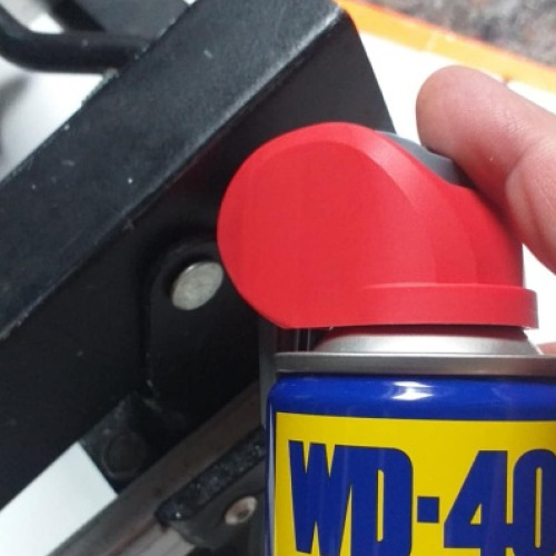 Szerszámoskocsi csavar wd40
