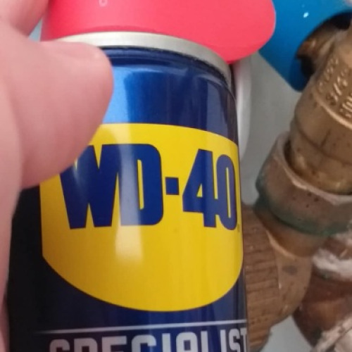 Főelzáró wd40