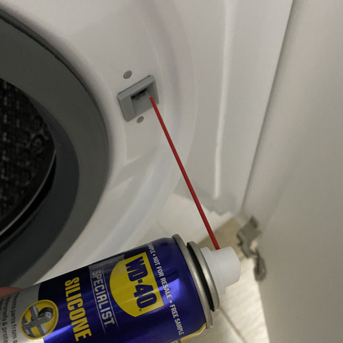 Nyikorgó mosógép ajtó kenése