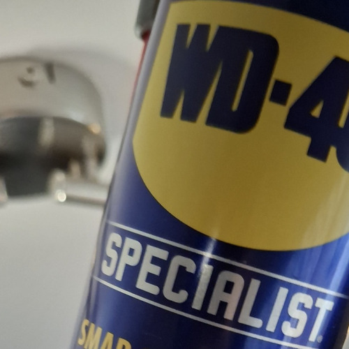 Lámpa tartó csavar wd40