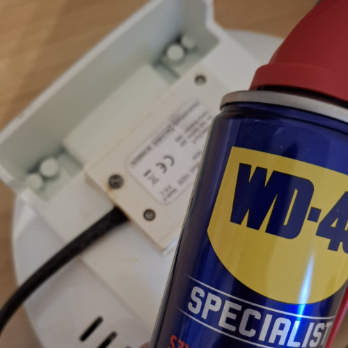 Melegszenvics gép csavar wd40