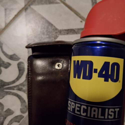 Irattartó csat wd40